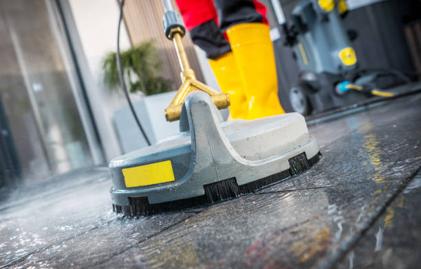 Best Sidewalk Pressure Washing  in Johnstown, CO